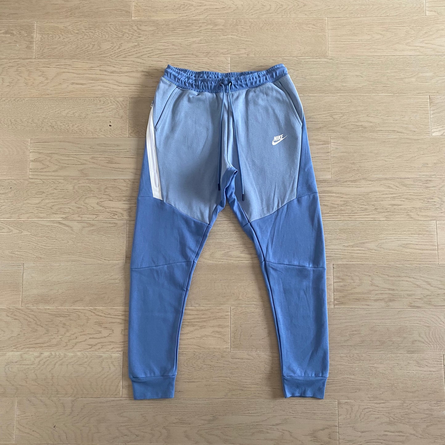 STORM INDIGO NIKE TECH FLEECE
