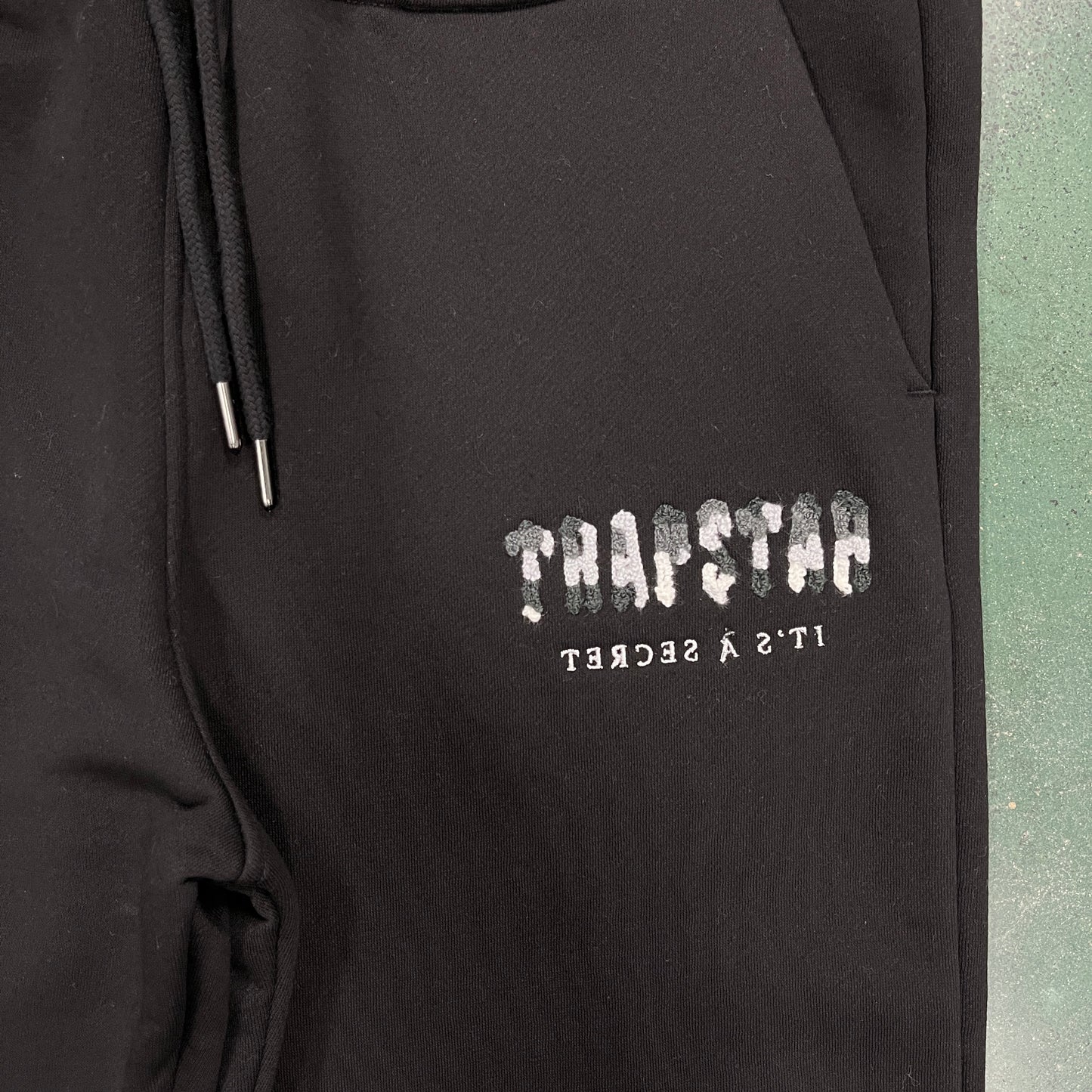 TRAPSTAR BLACK CAMO TRACKSUIT 1.0