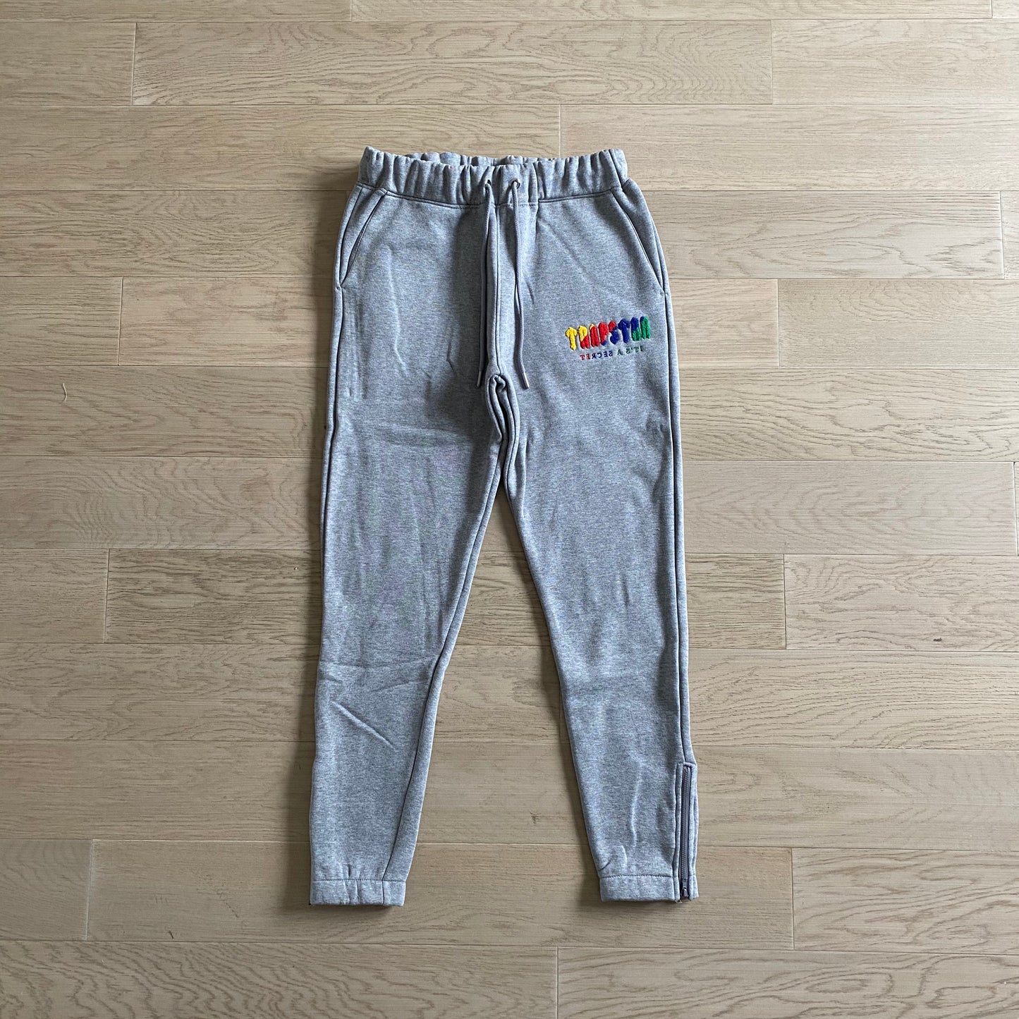 TRAPSTAR RAINBOW GREY TRACKSUIT