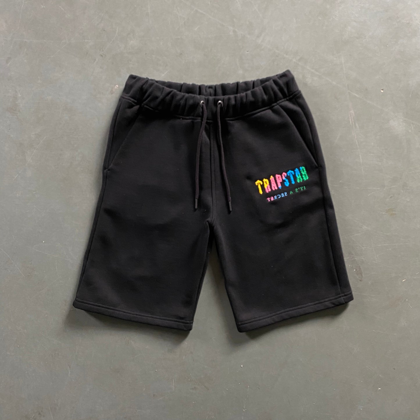 TRAPSTAR BLACK RAINBOW SUIT