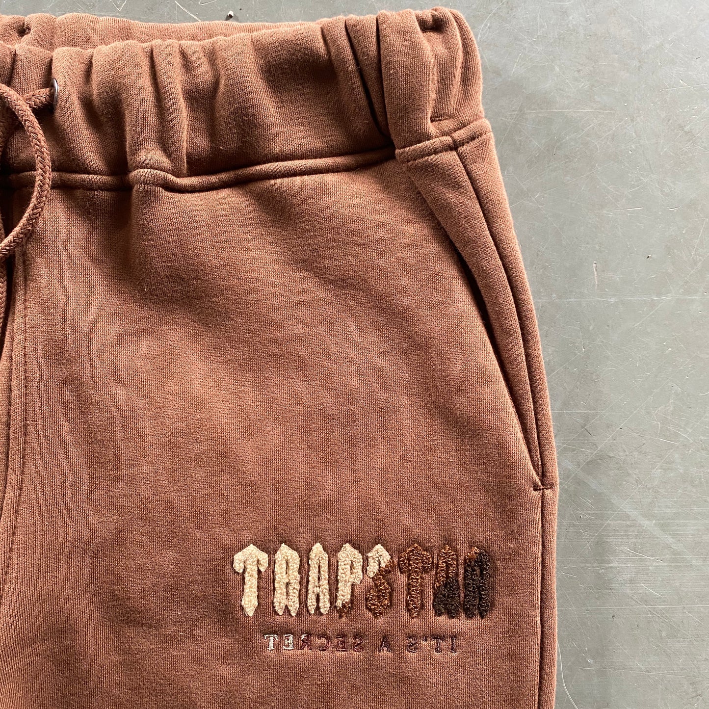 TRAPSTAR BROWN TRACKSUIT 2.0