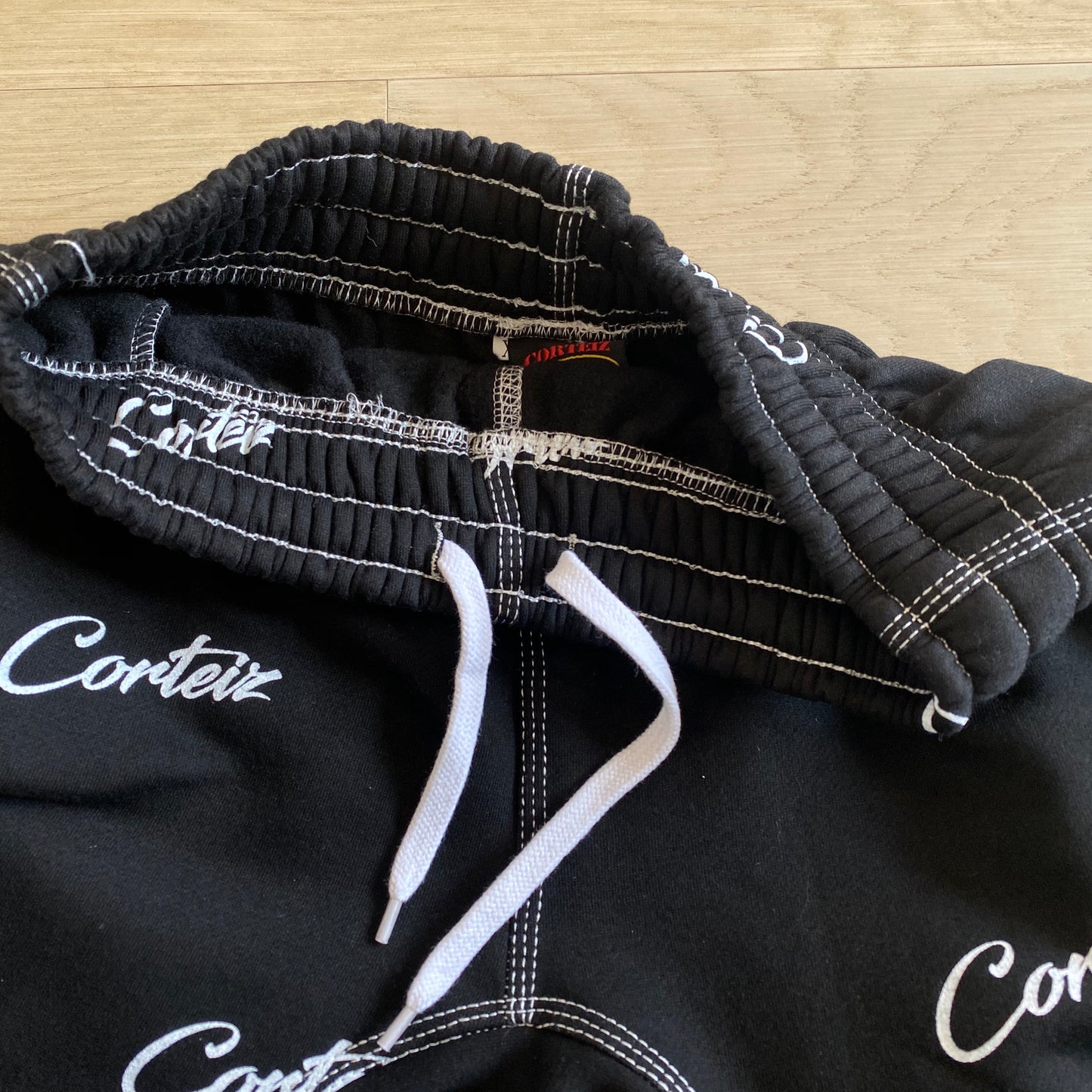 CORTEIZ BLACK/WHITE JOGGERS
