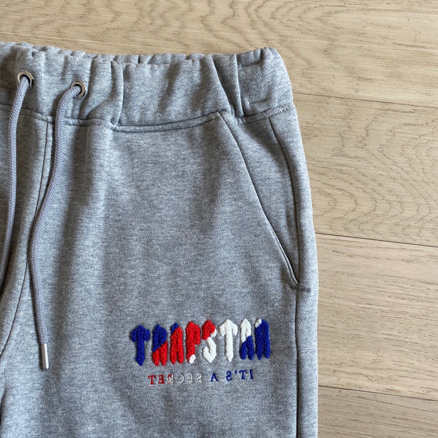 TRAPSTAR REVOLUTION GREY TRACKSUIT 3.0