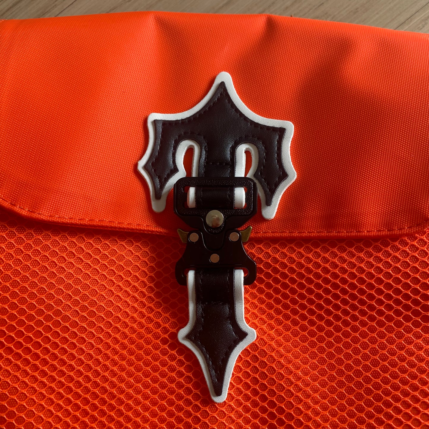 TRAPSTAR ORANGE/BLACK BAG