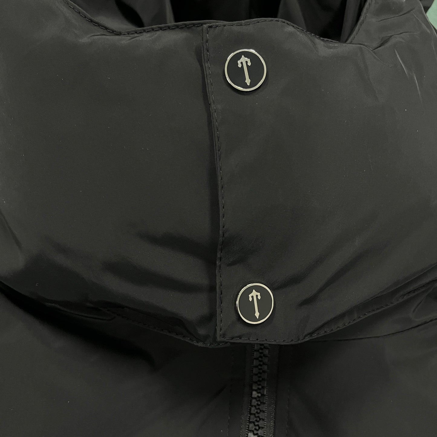 TRAPSTAR HOODED PUFFER - TRIPLE BLACK