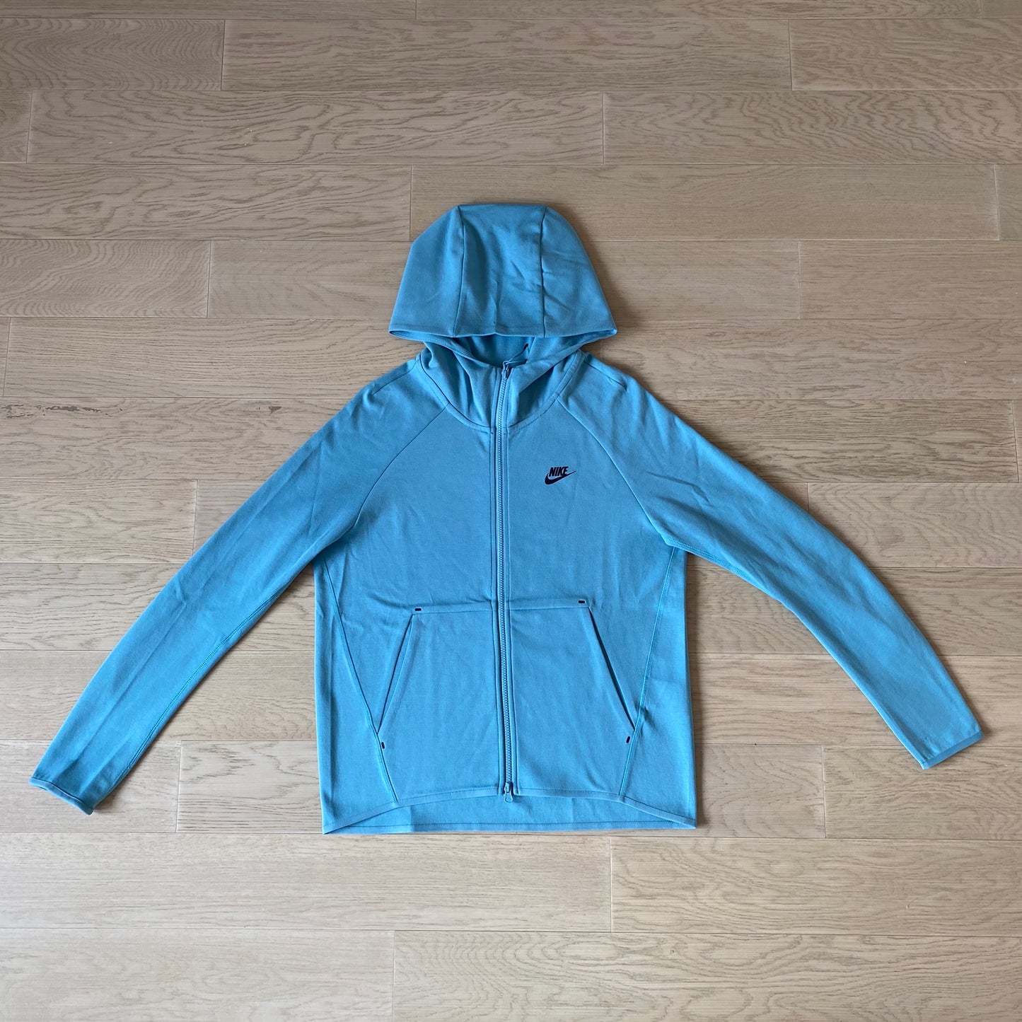 BABY BLUE NIKE TECH FLEECE