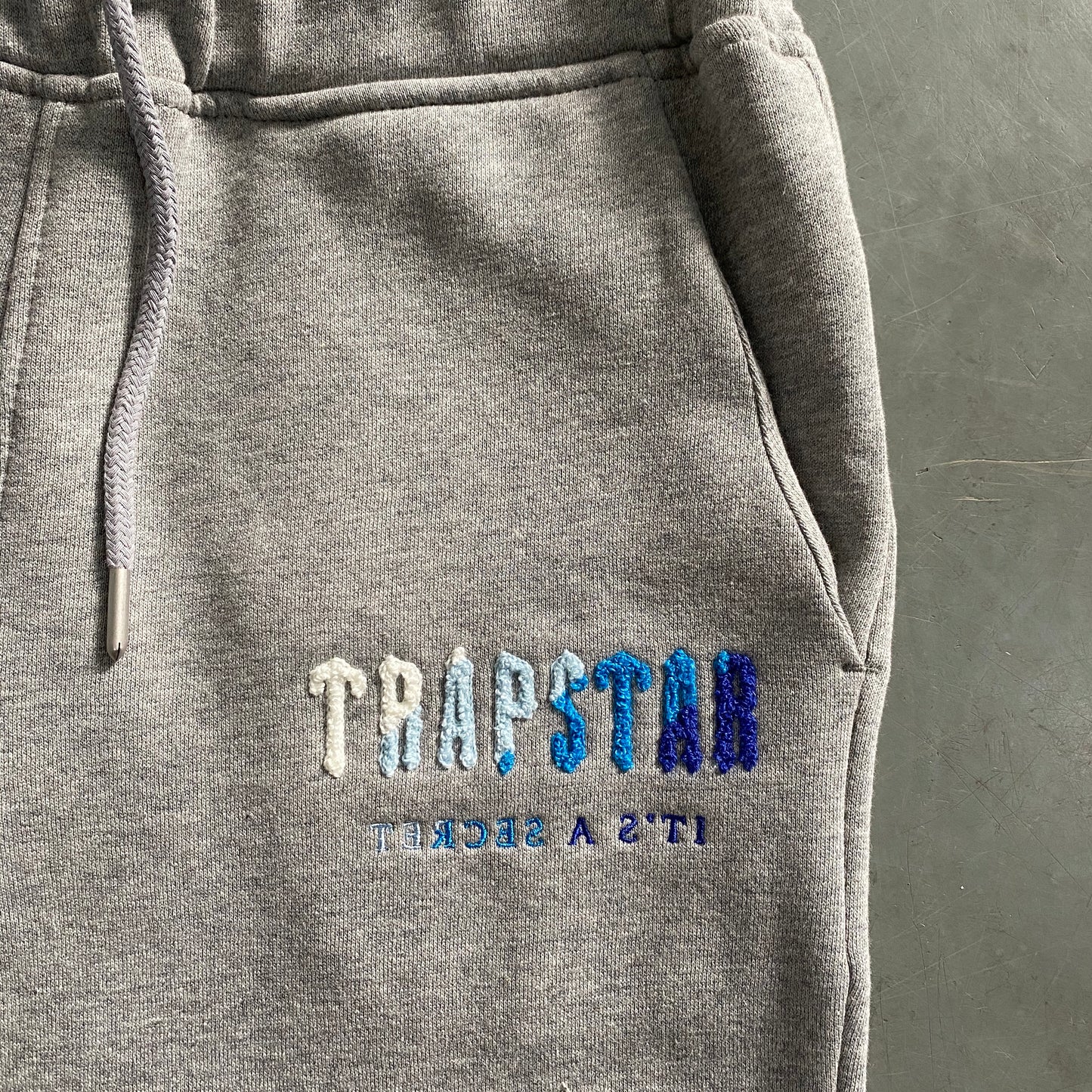 TRAPSTAR GREY/BLUE T-SHIRT