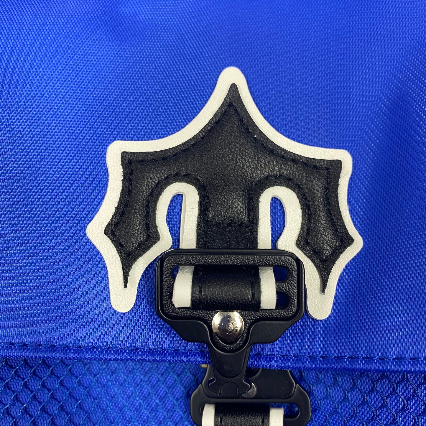 TRAPSTAR BLUE/REFLECTIVE BAG