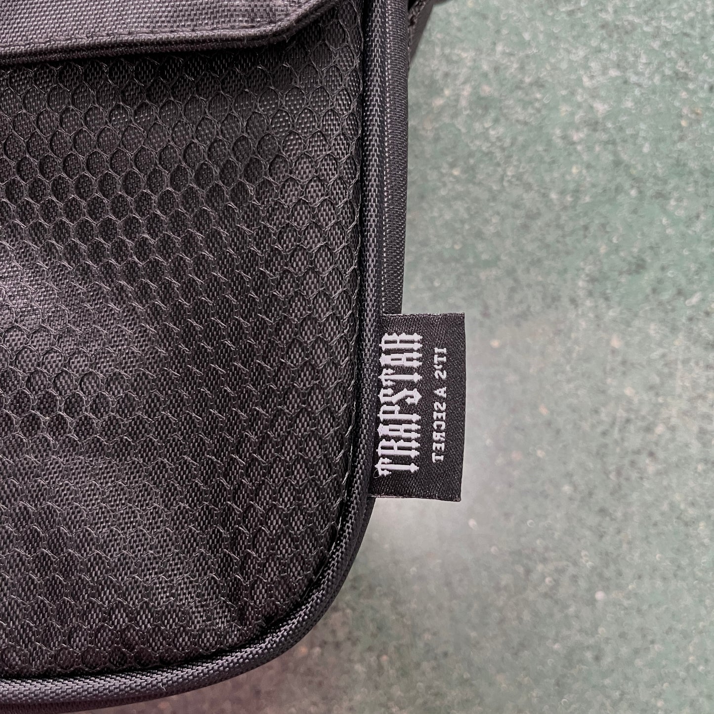 TRAPSTAR BLACK/ICE BLUE BAG