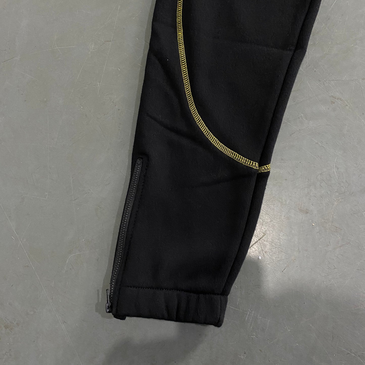 TRAPSTAR BLACK/YELLOW TRACKSUIT 2.0