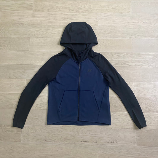 BLACK & NAVY NIKE TECH FLEECE