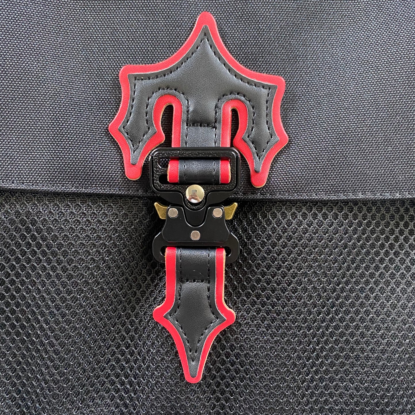 TRAPSTAR BLACK/RED BAG