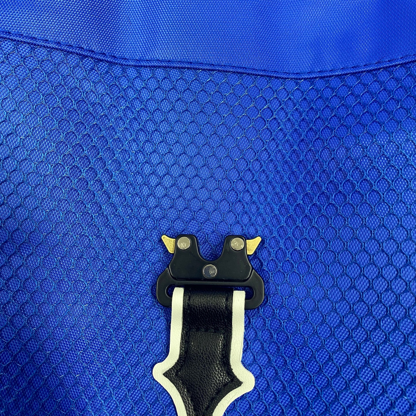 TRAPSTAR BLUE/REFLECTIVE BAG