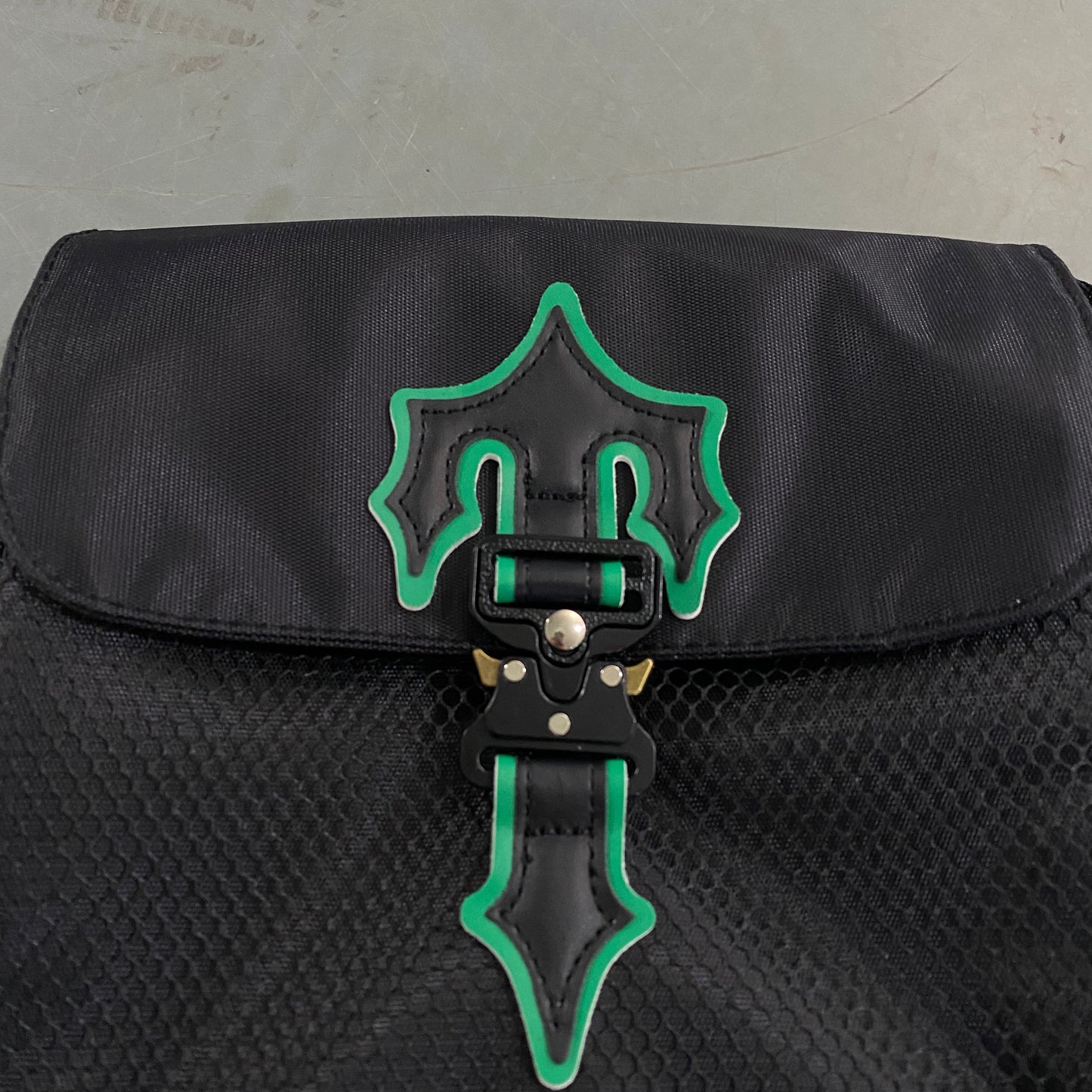 TRAPSTAR BLACK/GREEN BAG