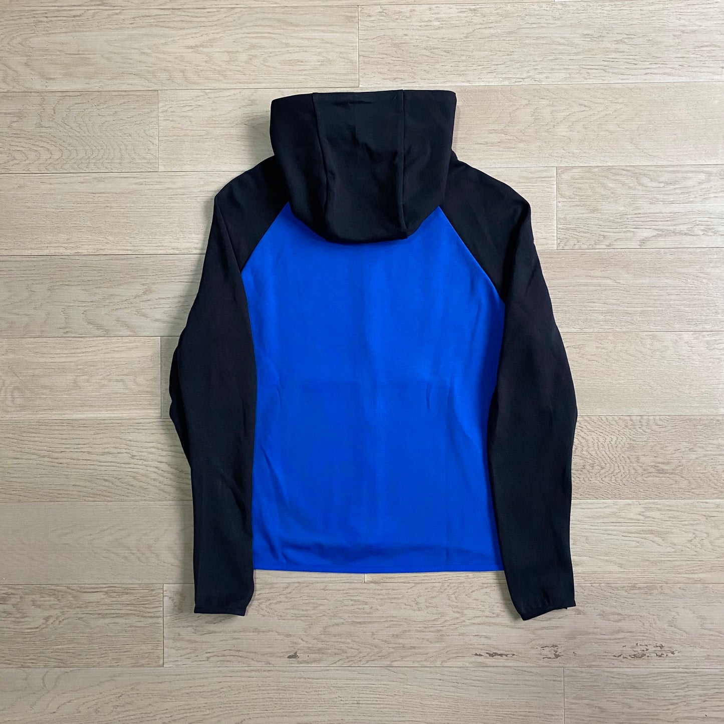 BLACK & BLUE NIKE TECH FLEECE