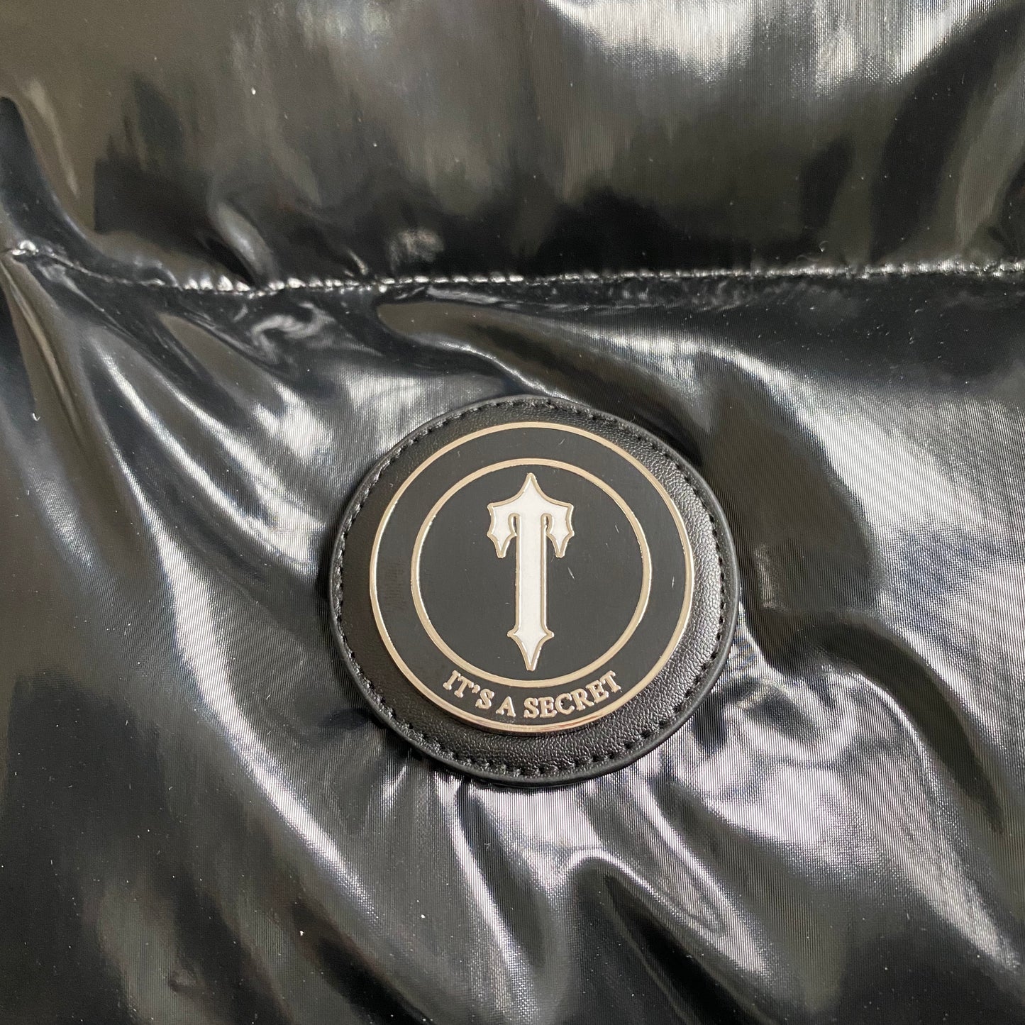 SHINY CAP TRAPSTAR PUFFER- BLACK 2.0