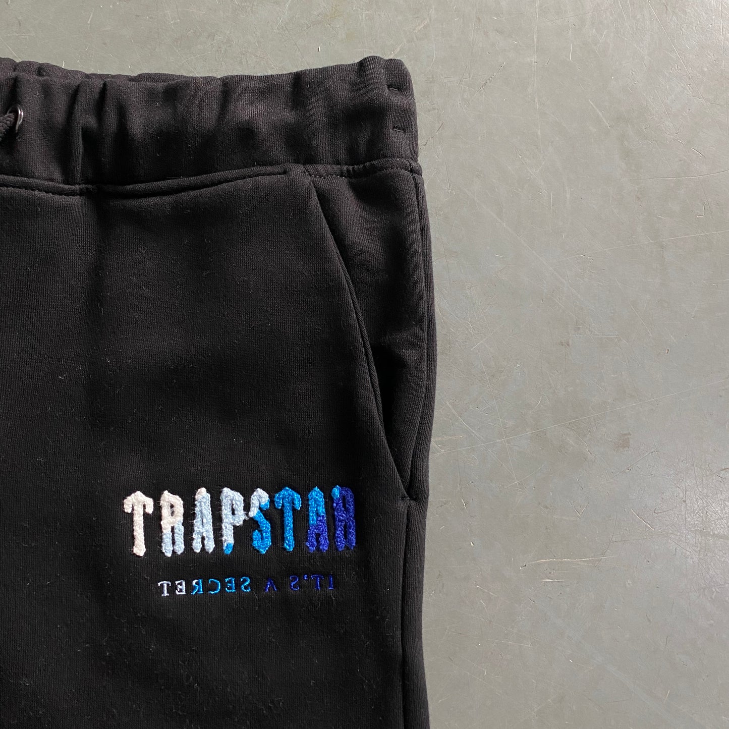 TRAPSTAR BLACK/BLUE T-SHIRT