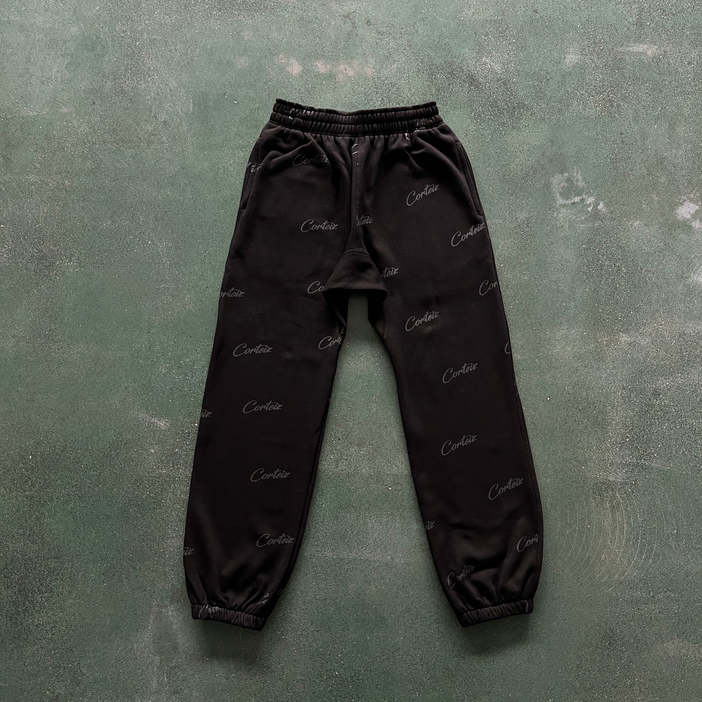 CORTEIZ ALL BLACK JOGGERS