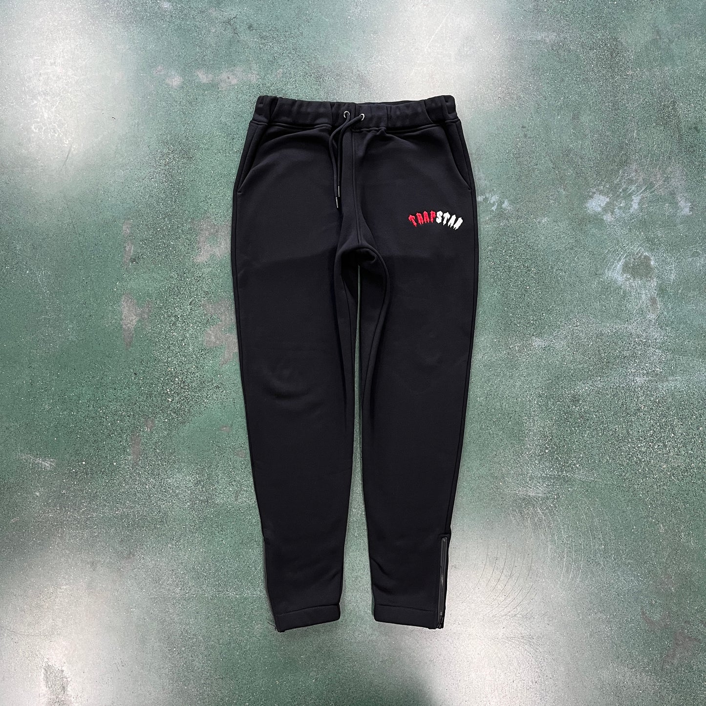TRAPSTAR BLACK/RED TRACKSUIT 2.0