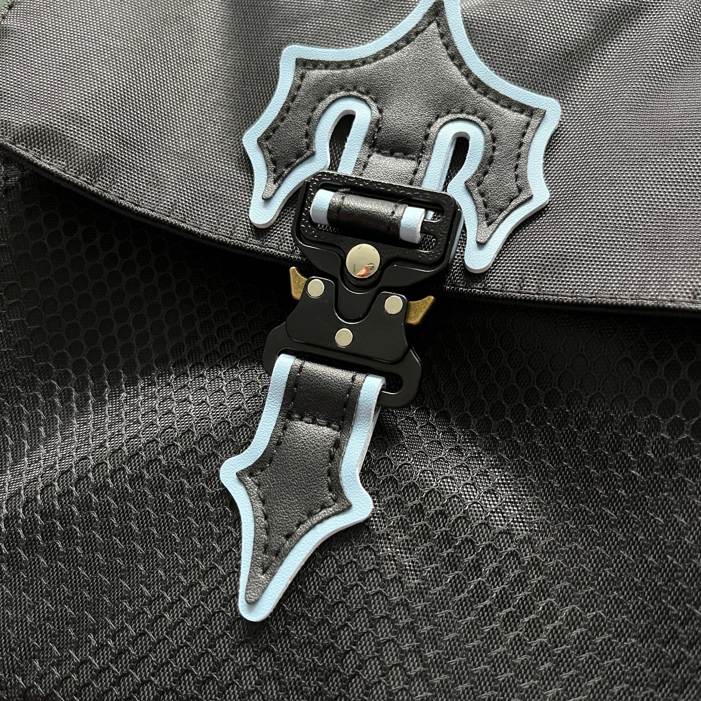 TRAPSTAR BLACK/ICE BLUE BAG