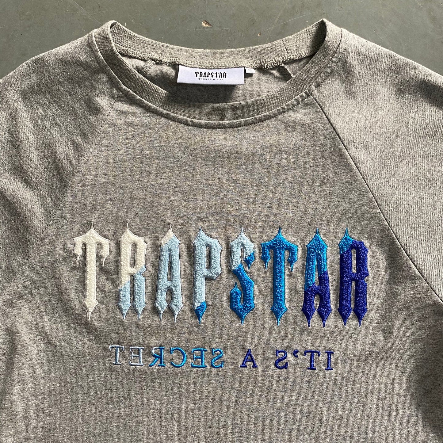 TRAPSTAR GREY/BLUE T-SHIRT