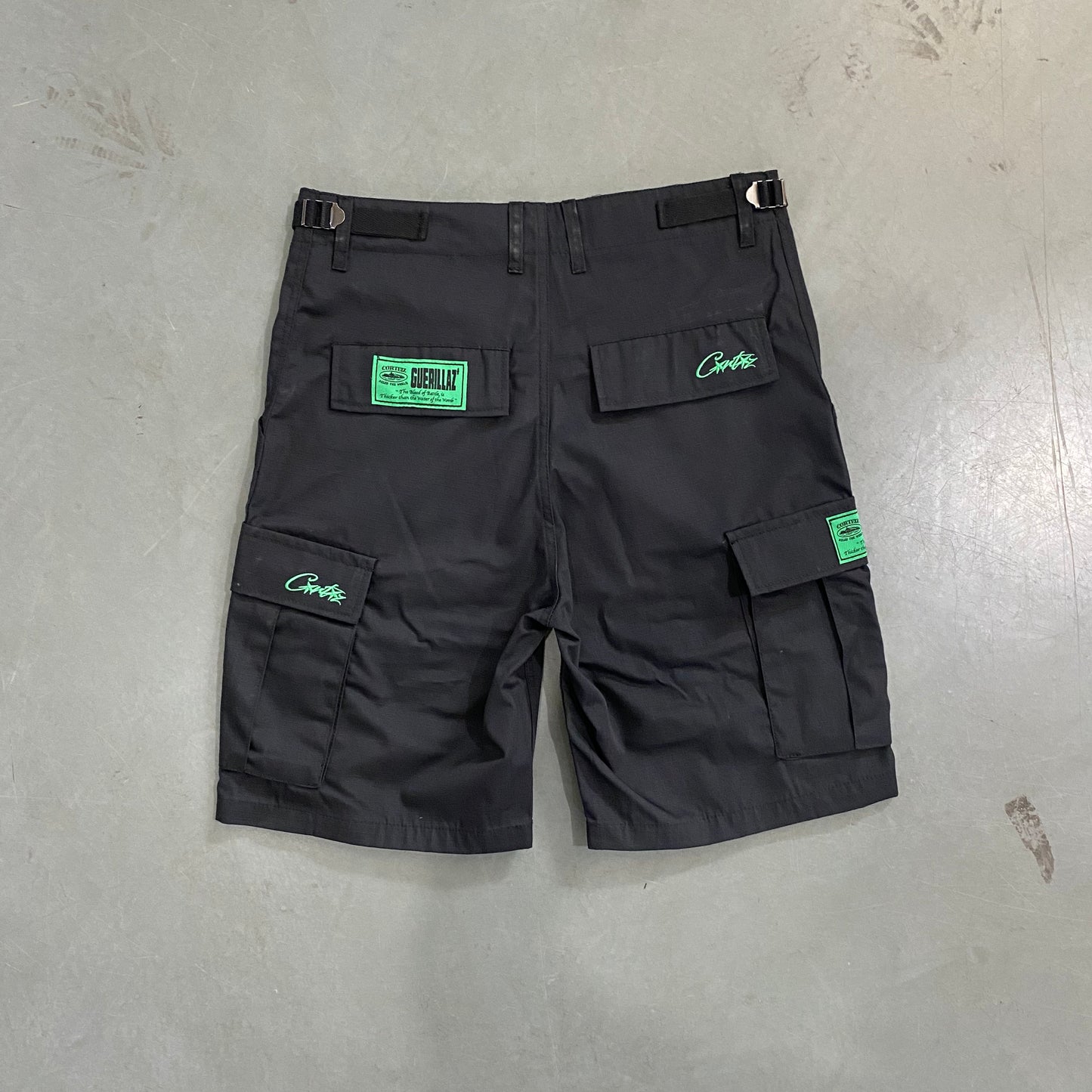 CORTEIZ BLACK/GREEN CARGO SHORTS