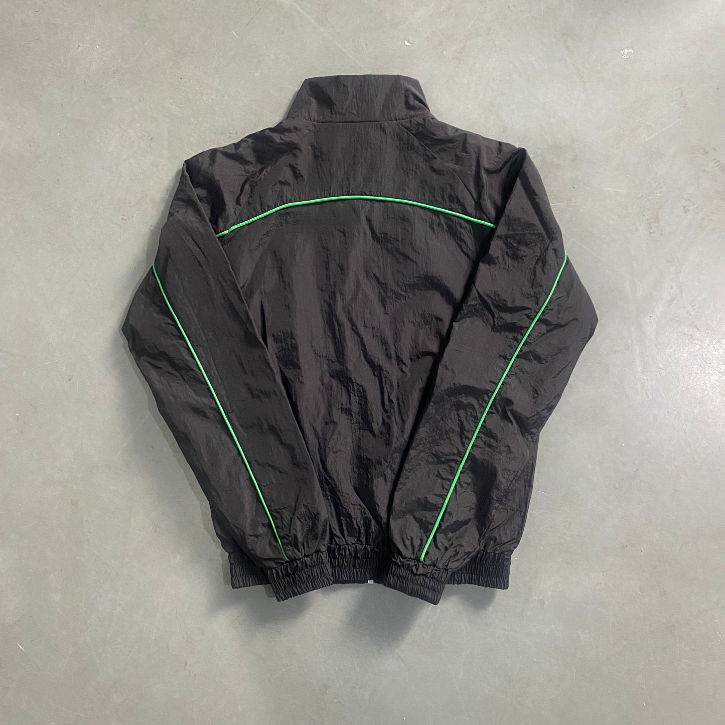 ARCH BLACK/GREEN SHELLSUIT