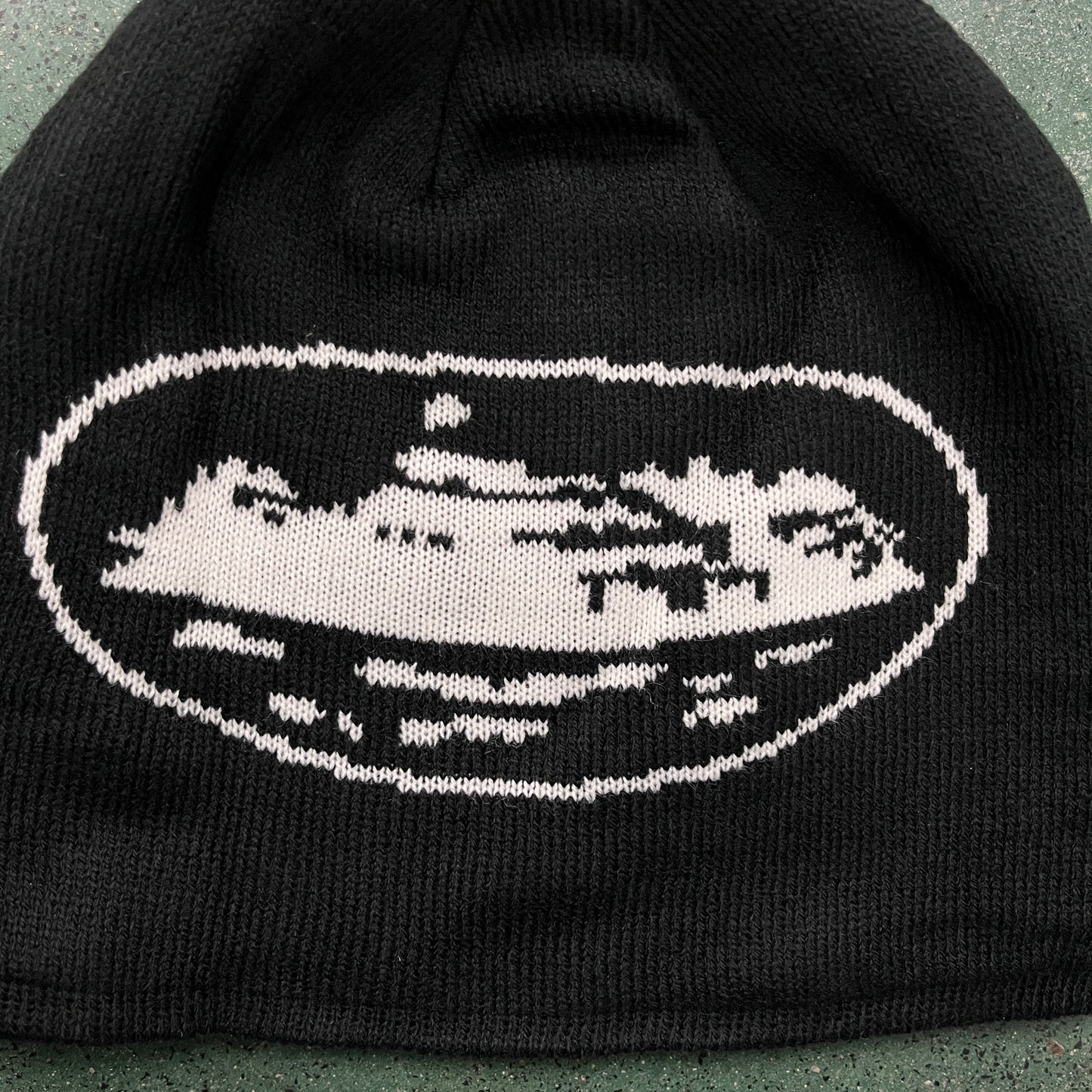 CORTEIZ ALCATRAZ BLACK/WHITE BEANIE