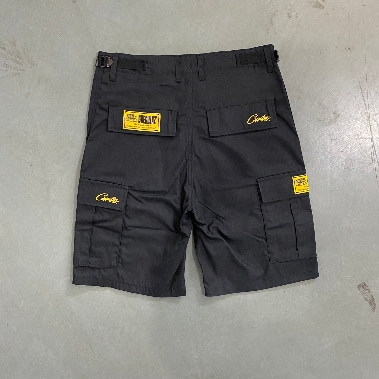 CORTEIZ BLACK/YELLOW CARGO SHORTS